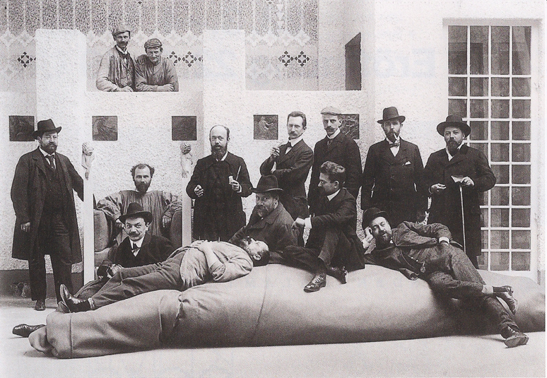 File:Secession Group, Wien 1902.png