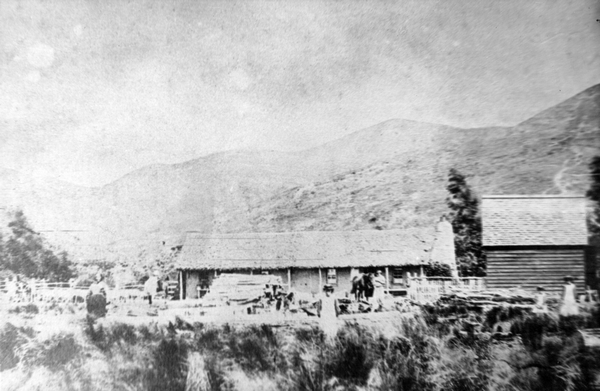 File:Sevenoaks homestead, Whareama, New Zealand, ca 1860s.jpg