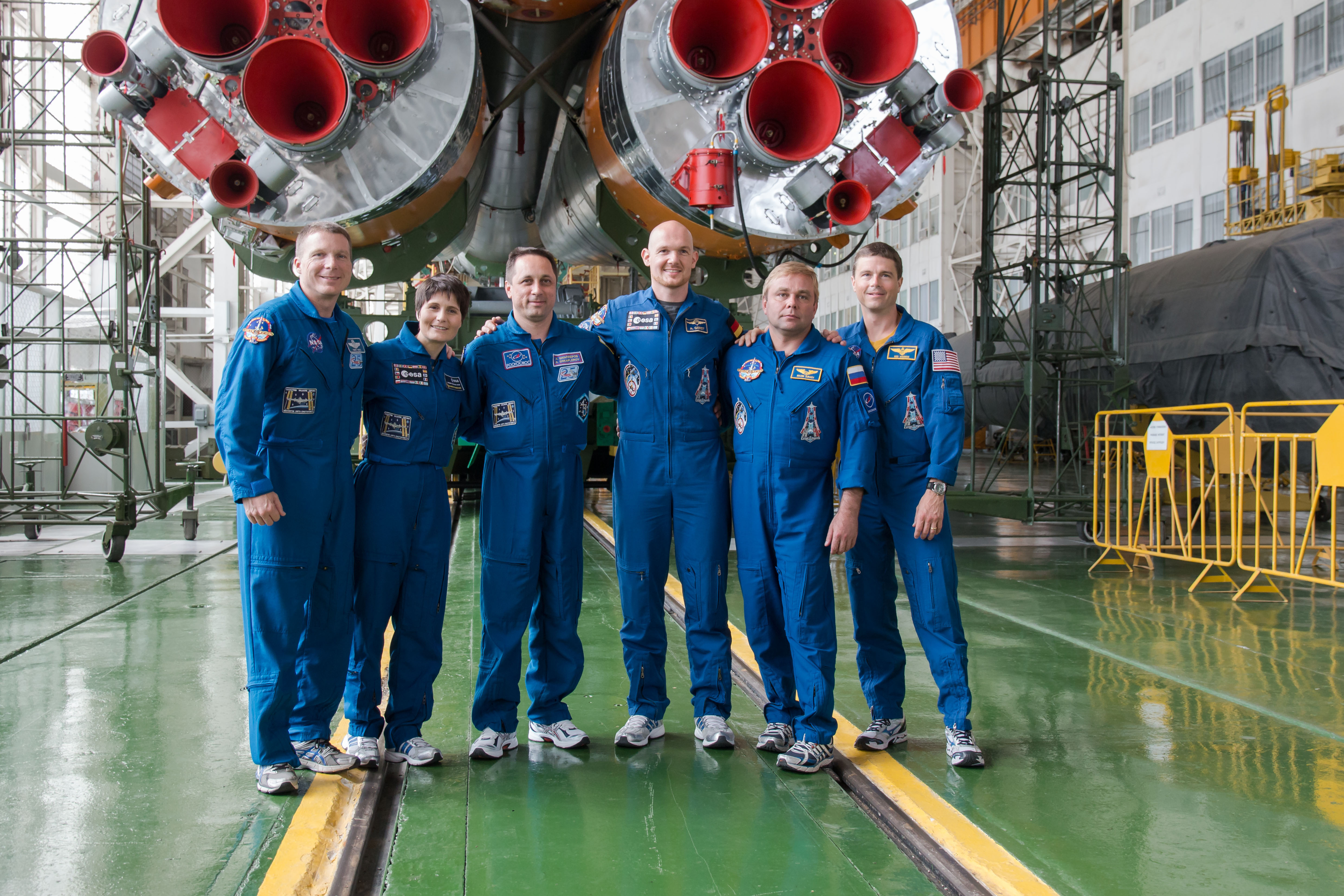 Строительная группа ракета. Союз ТМА. Сураев космонавт. Soyuz бо images.
