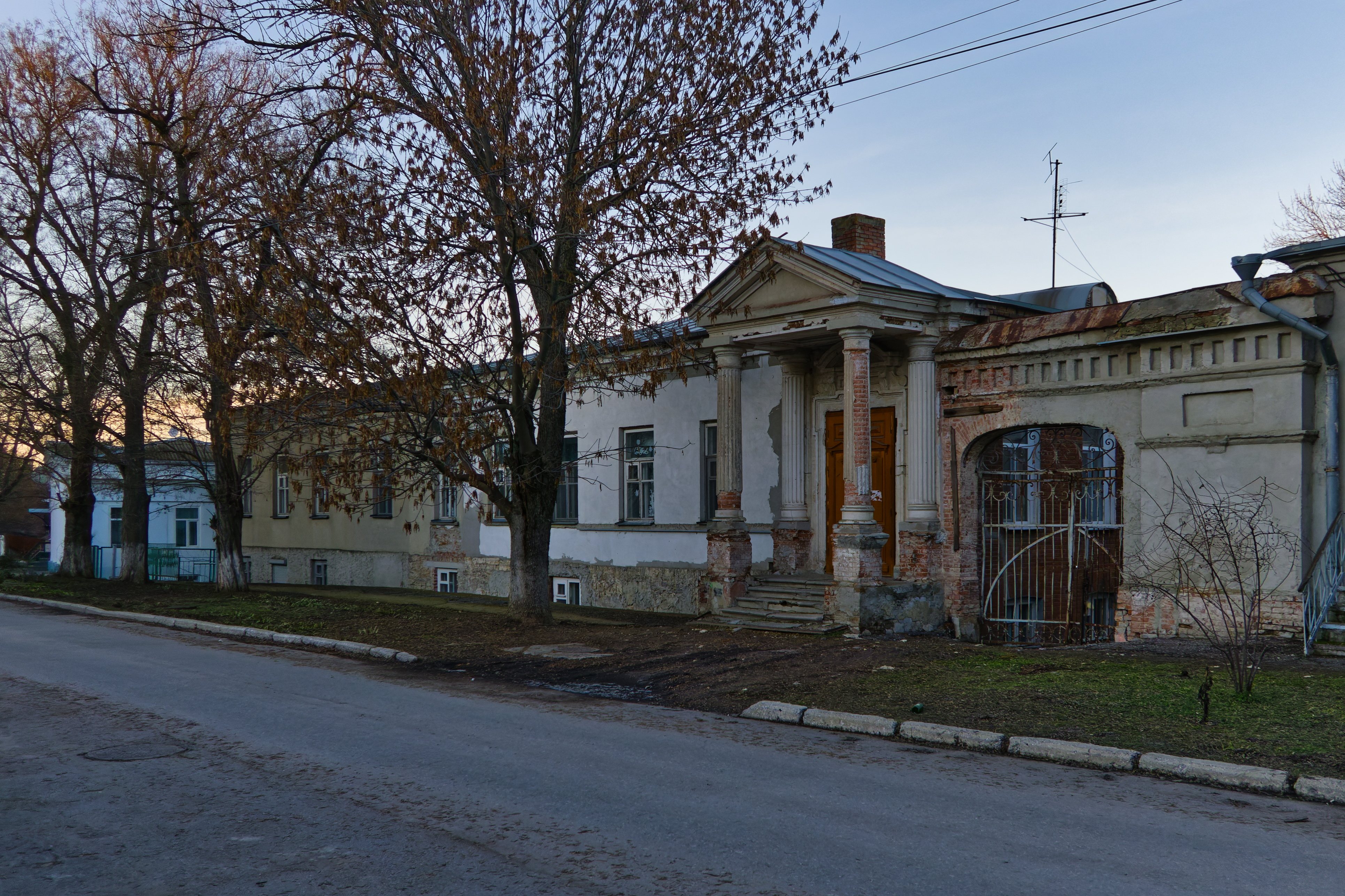 File:Taganrog. House of the merchant Kudrin IMG 0243 2575.jpg - Wikimedia  Commons