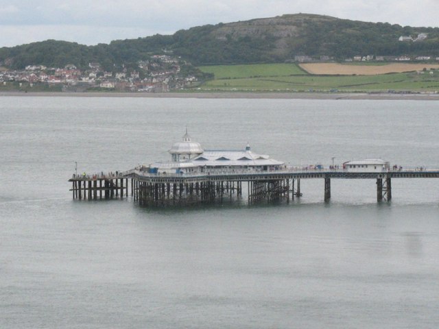 File:The end of the pier from the Great Orme - geograph.org.uk - 1201972.jpg