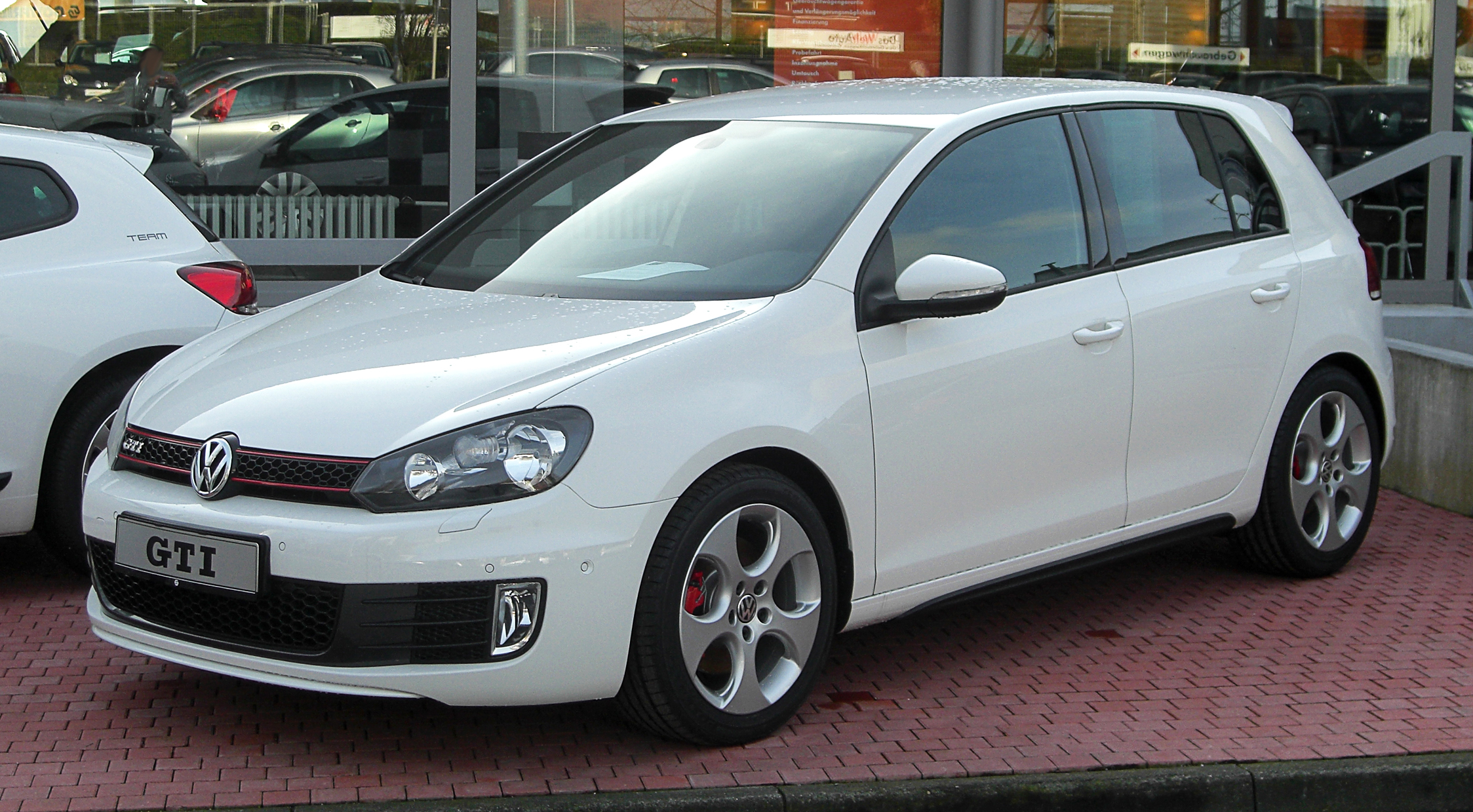 Гольф 2011 купе GTI