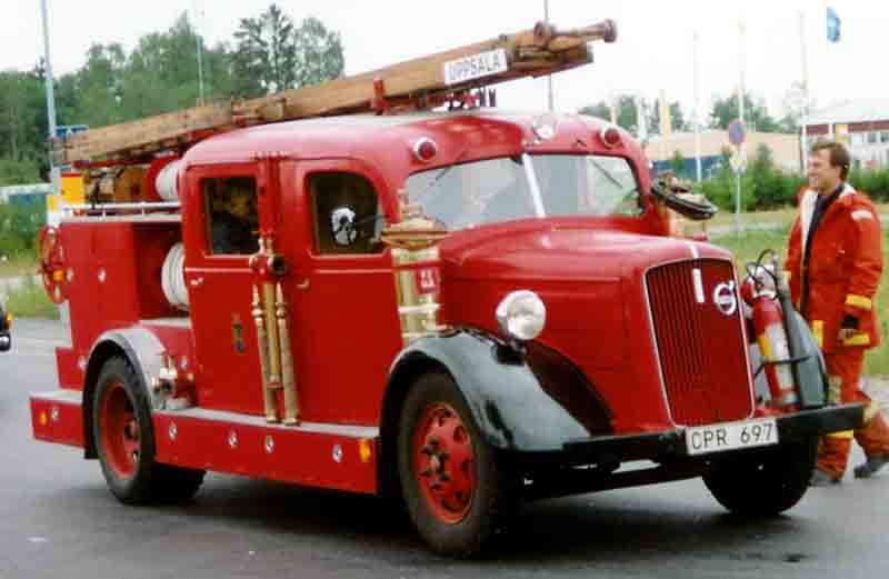 File:Volvo B 11 Fire Engine 1938.jpg