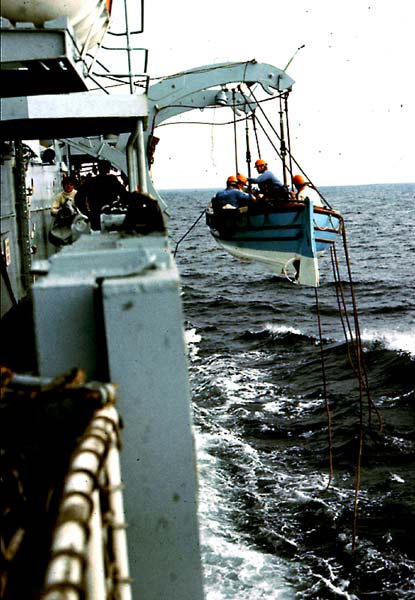 File:37 Away the sea boats crew - helicopter ditched Sept 1975.jpg