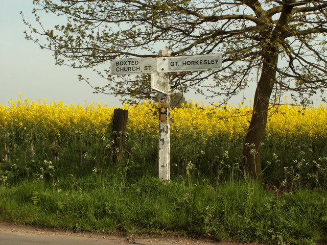 File:A signpost at Boxted - geograph.org.uk - 800279.jpg