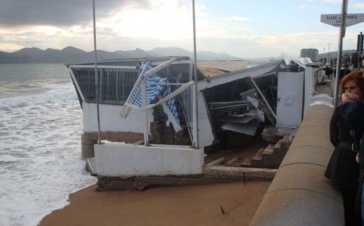 File:Cannes plage des sports.JPG