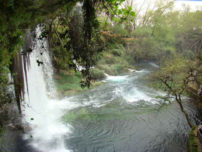 File:DüdenWaterfalls03.jpg