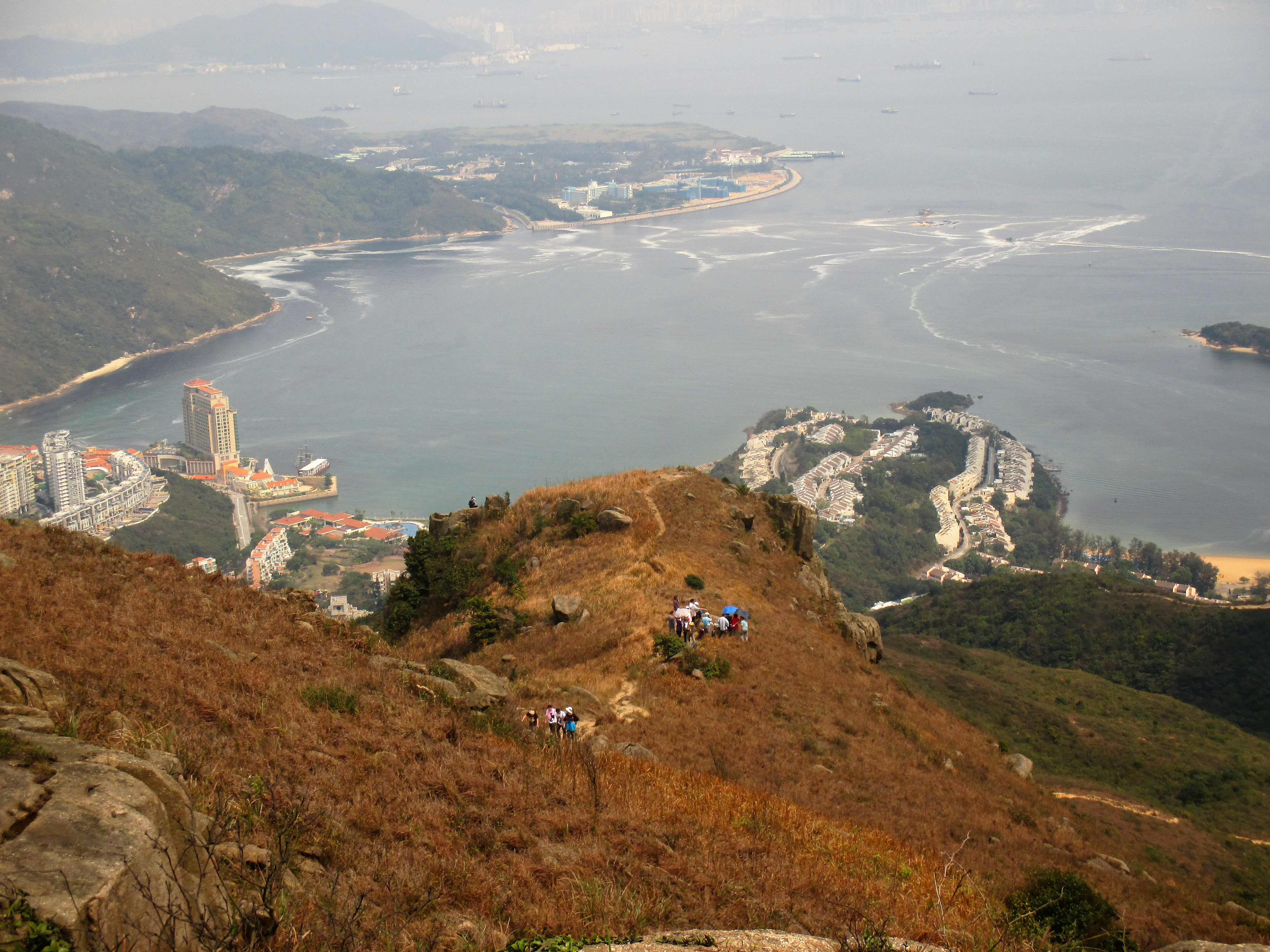 Bay 10. Бухта десятая. Discovery Bay, Hong Kong.