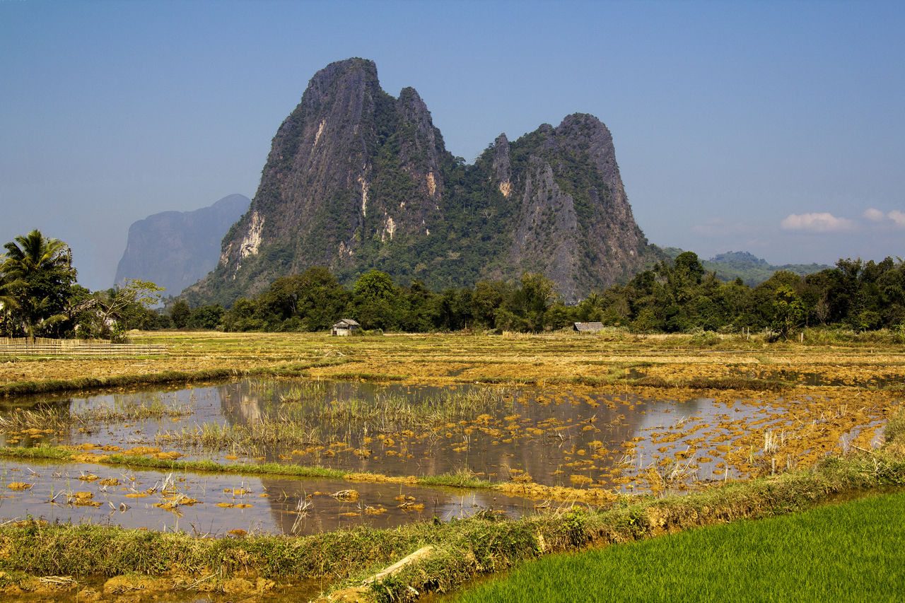 Dong Re Lao Mountain - Wikipedia
