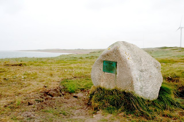 File:Granite Boulder, Carnsore Point - geograph.org.uk - 232020.jpg