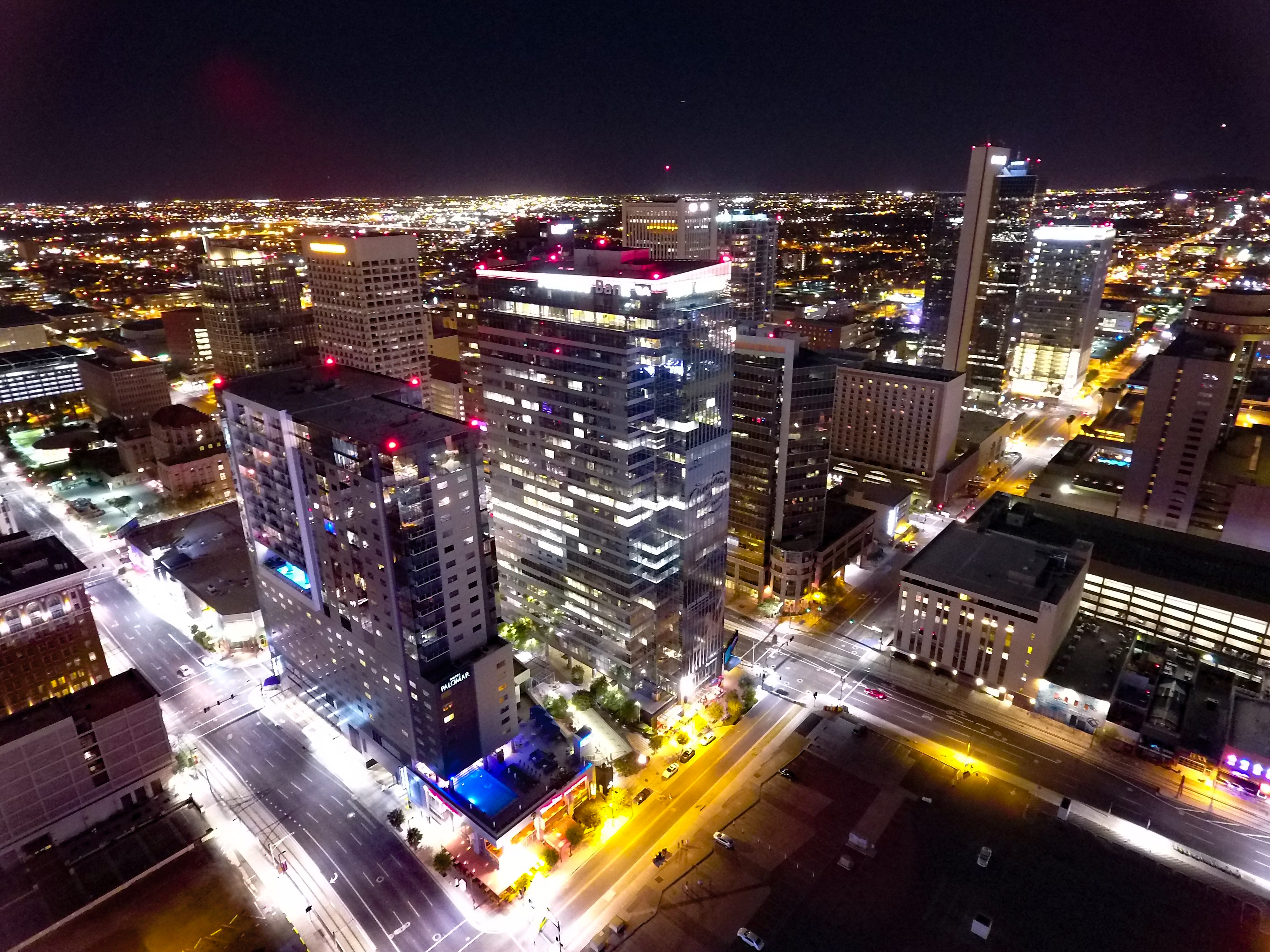 High-Rise Luxury Apartments in Downtown Phoenix, AZ