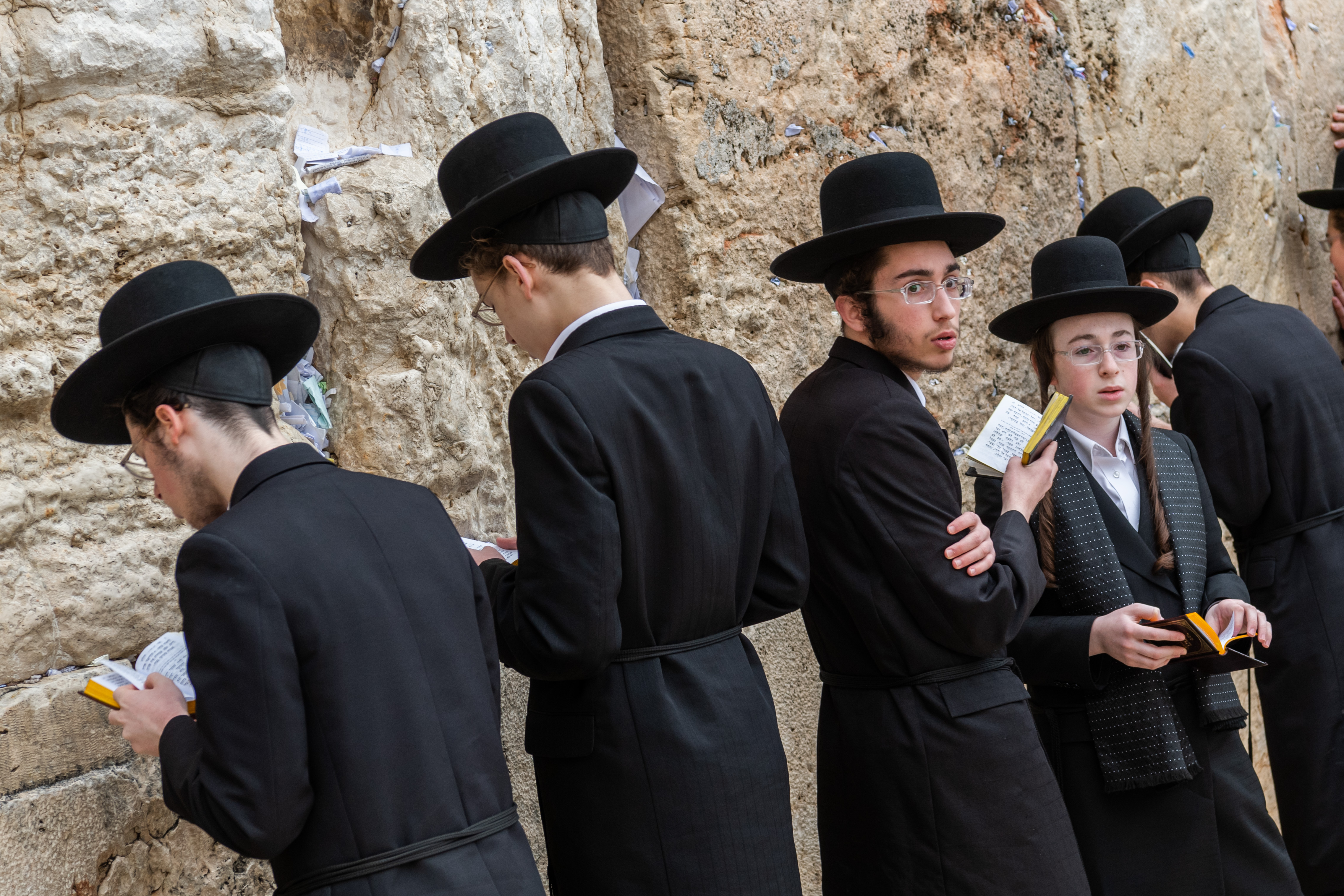 10 еврейских. Иудаисты Ортодоксы в Израиле.