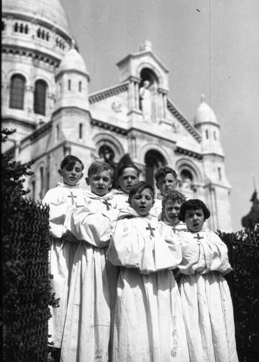 File:Petits Chanteurs à la croix de bois 1936.jpg