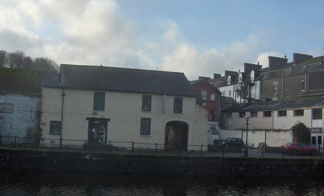 File:Quayside in Haverfordwest - geograph.org.uk - 831644.jpg