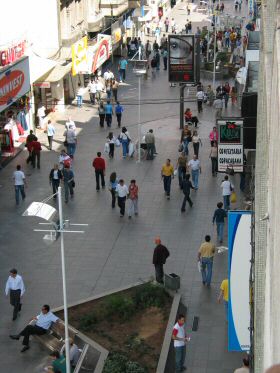 Como chegar até Vila Crispim Pereira com o transporte público - Sobre o local