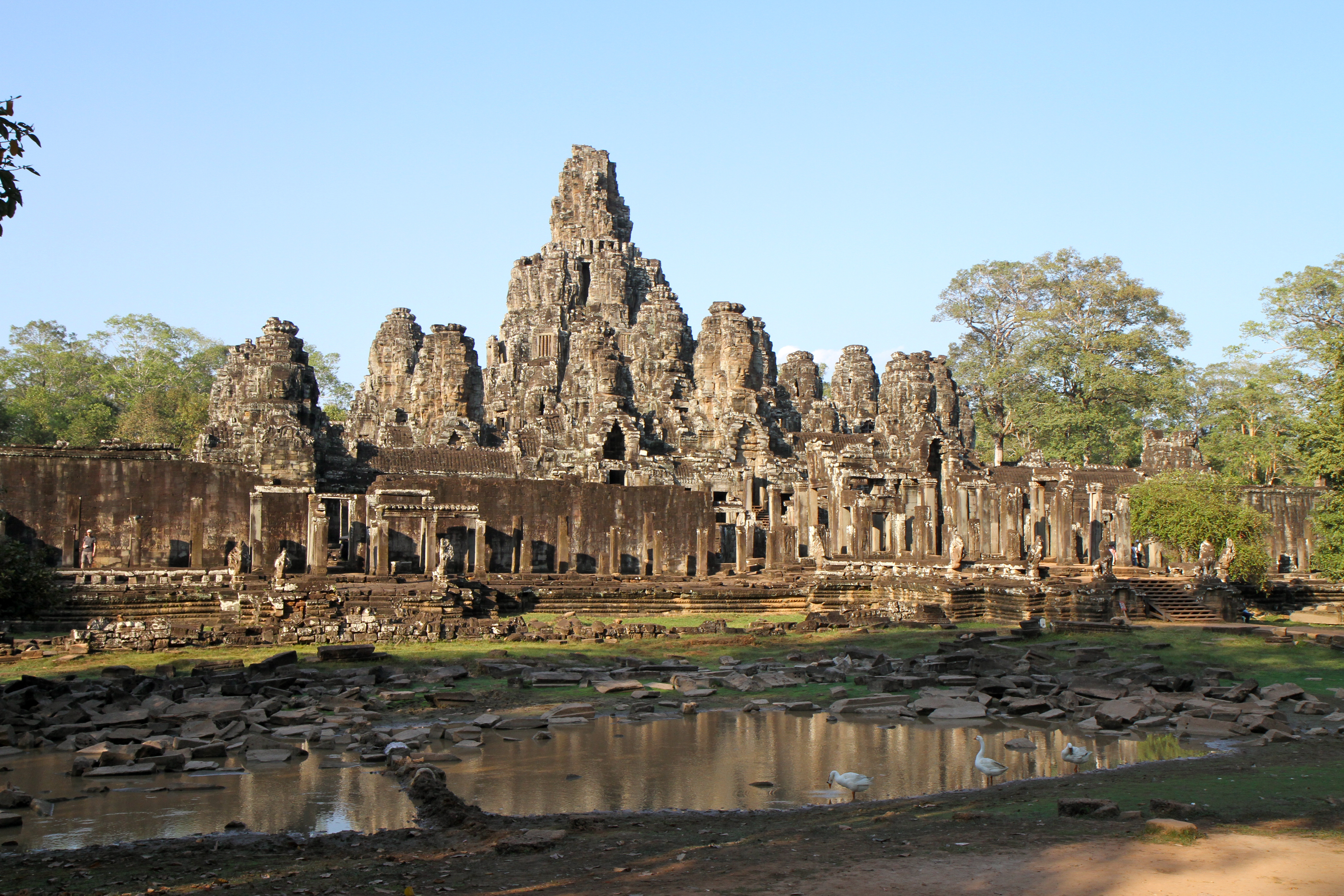 File The Bayon Angkor Thom Cambodia Jpg Wikimedia Commons