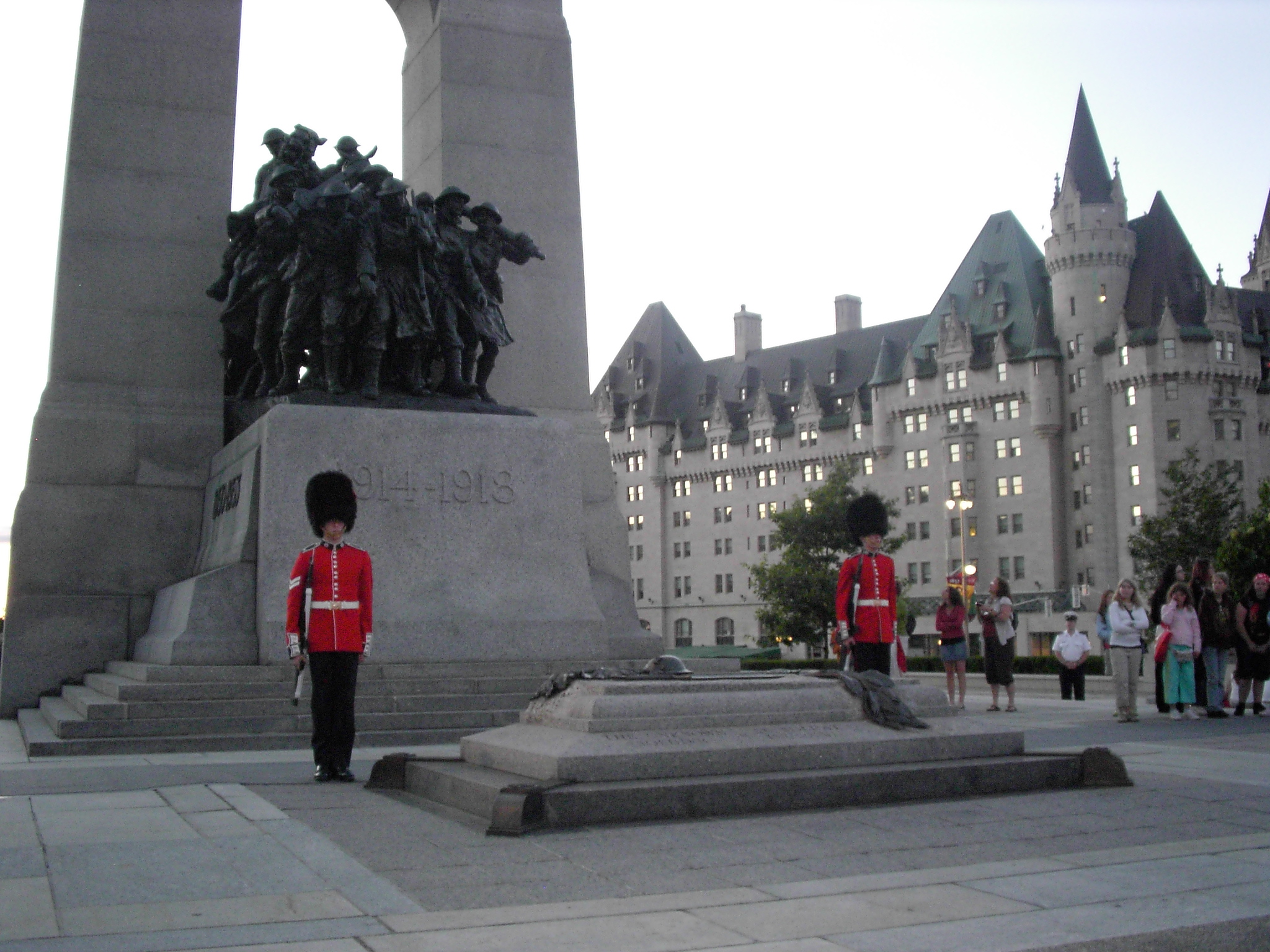 Памятник сс в канаде