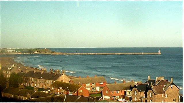 File:View of Meadoe Haven pier. - geograph.org.uk - 303084.jpg