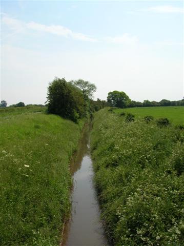 File:Boundary - geograph.org.uk - 184509.jpg