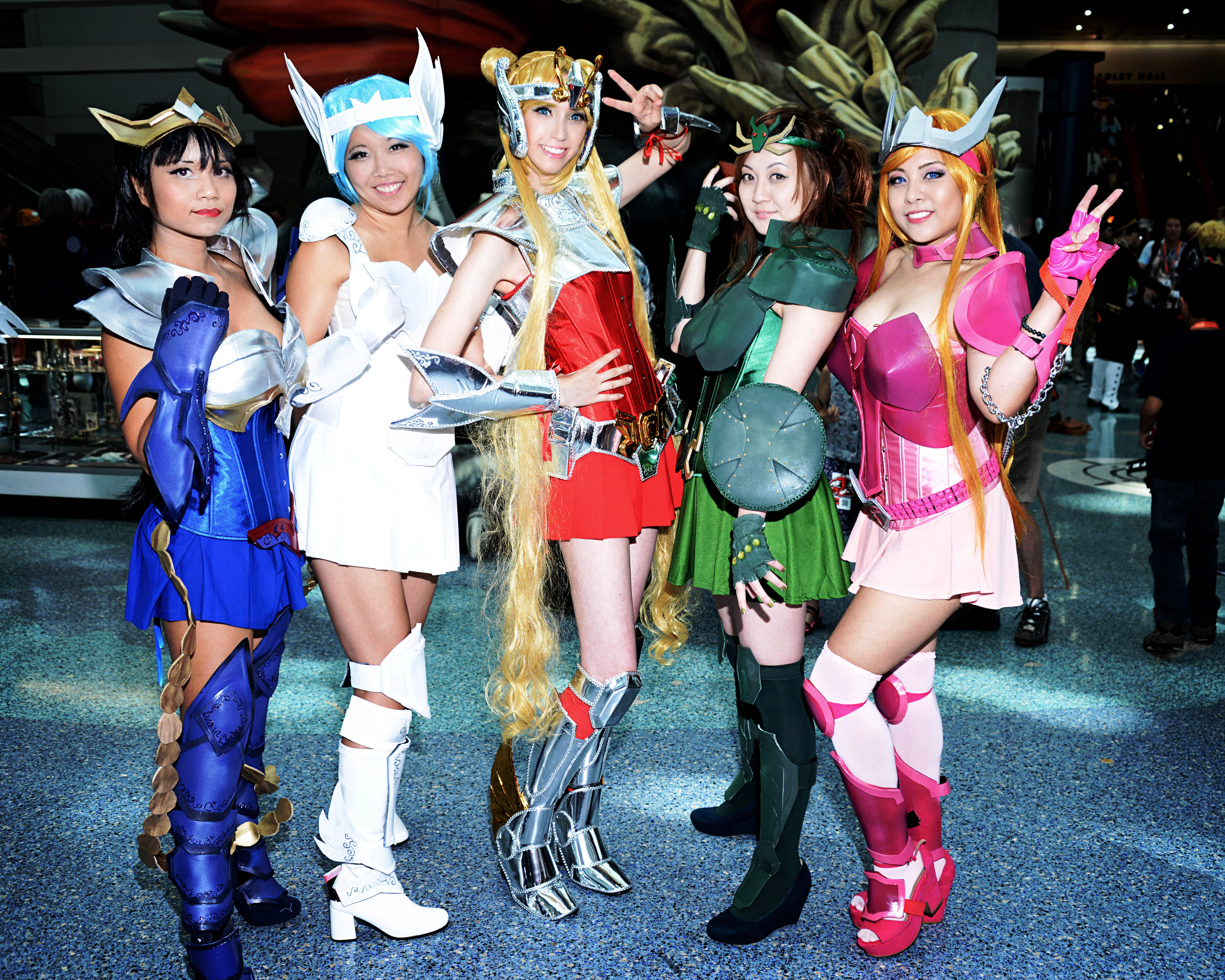 File Cosplayers Of Saint Seiya At Anime Expo 16 07 01 Jpg Wikimedia Commons