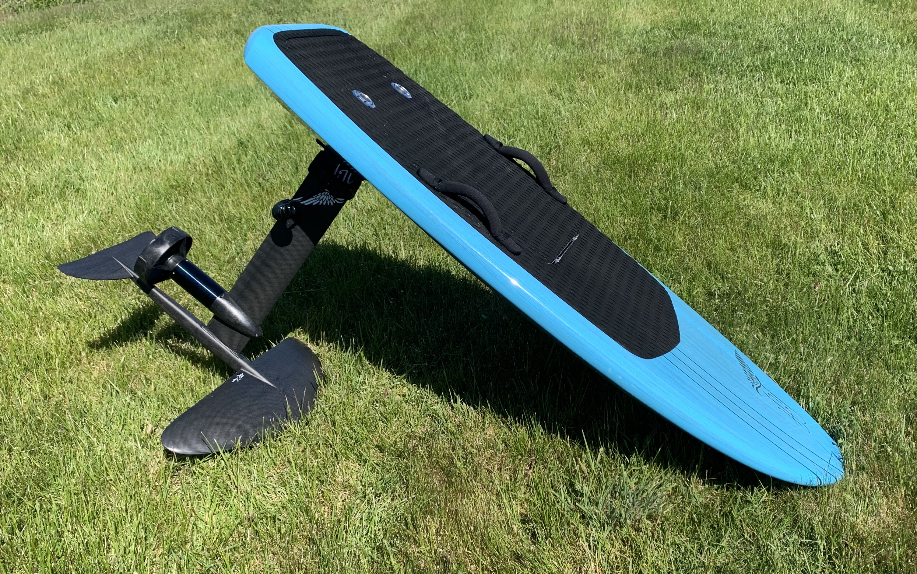 Hydrofoil board clearance