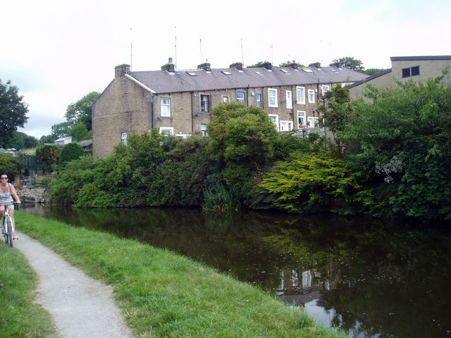 File:George Street, Barnoldswick - geograph.org.uk - 867946.jpg