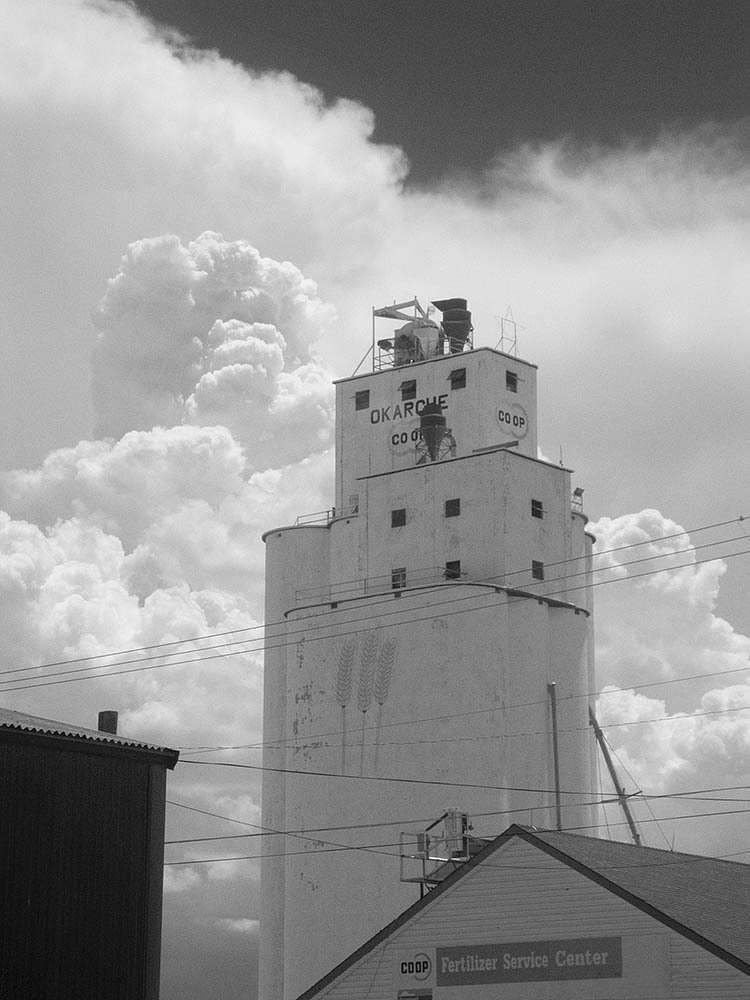 Grain Elevator in Okarche, OK - (greg-willis.com) - panoramio