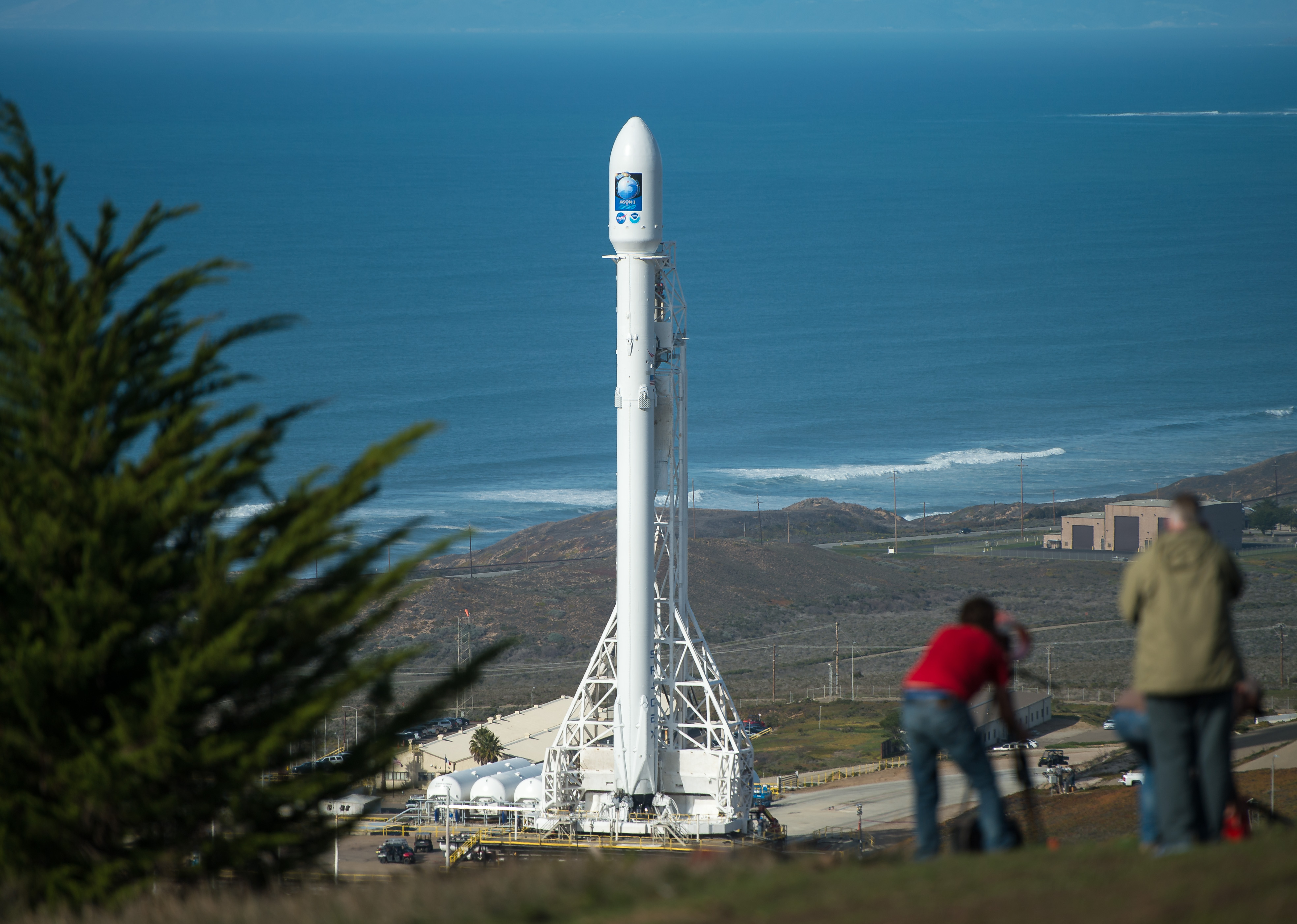 Spacex falcon 9. Falcon 9. Ракетоноситель Falcon 9. Фалькон ракета-носитель. Falcon 9 ступени.