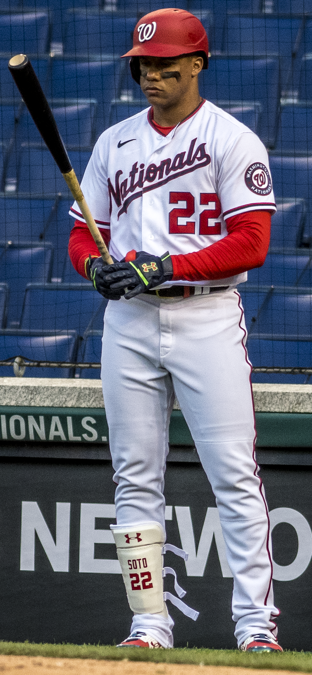 File:Juan Soto in the on deck position from Nationals vs. Braves at  Nationals Park, April 6th, 2021 (All-Pro Reels Photography) (51101804218)  (cropped).png - Wikimedia Commons