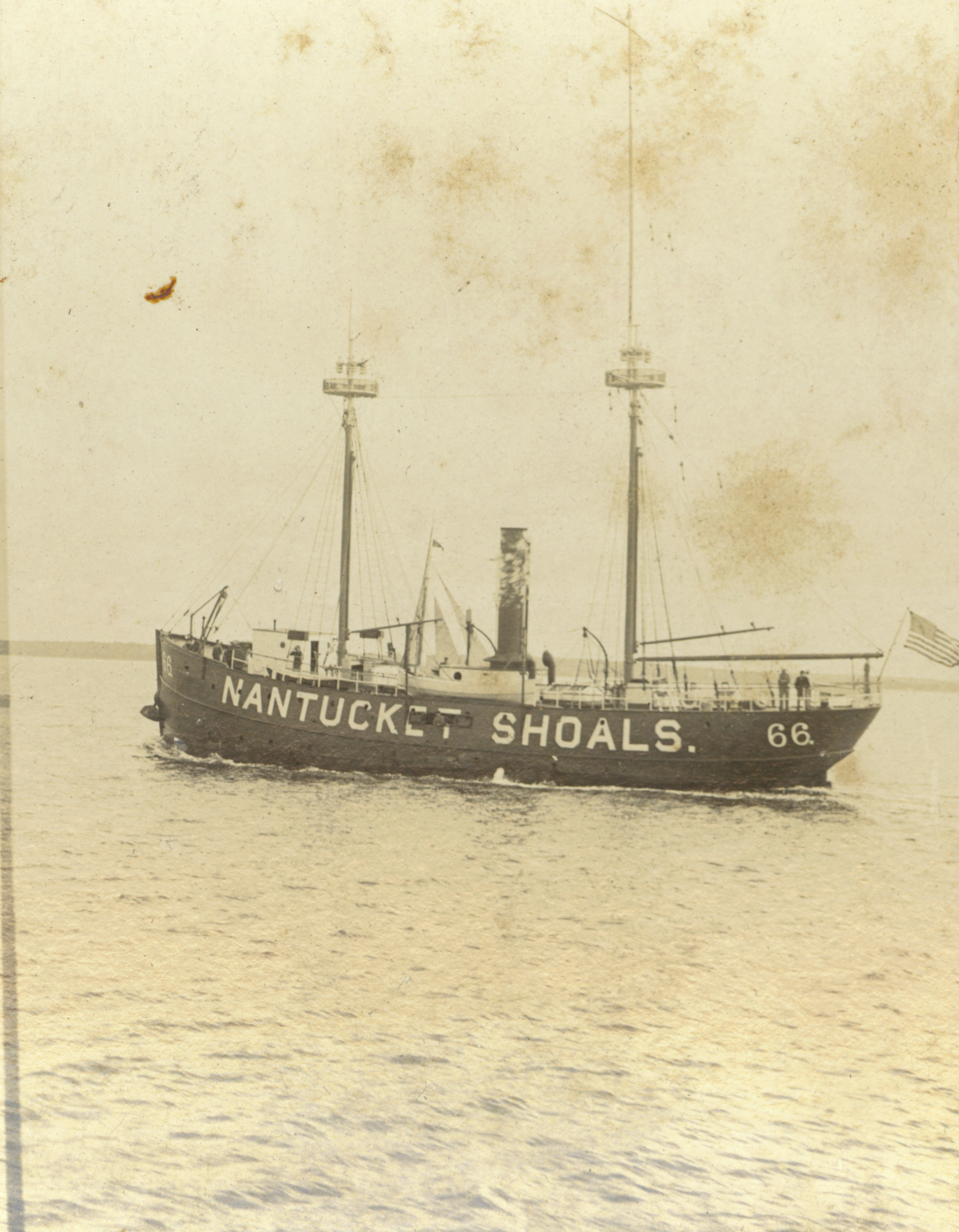 Lot - NANTUCKET LIGHT SHIP MODEL OF THE CROSS-RIP, early 20th century;