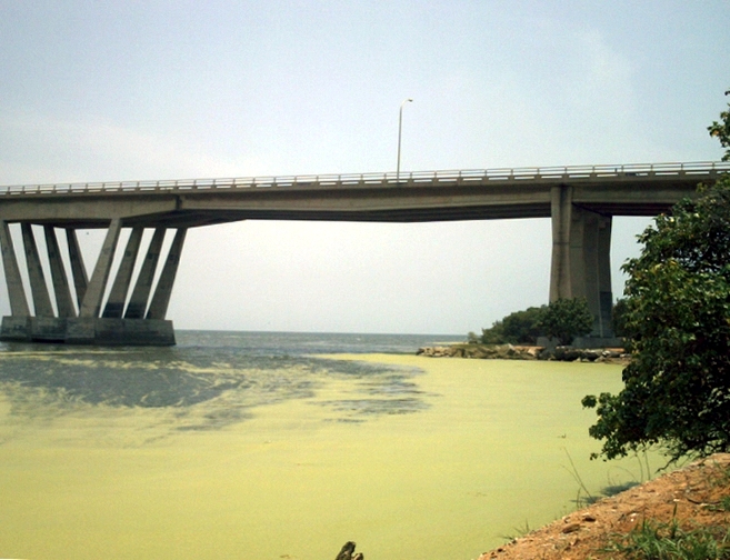 File:Panoramica del Puente sobre el Lago de Maracaibo 3.jpg