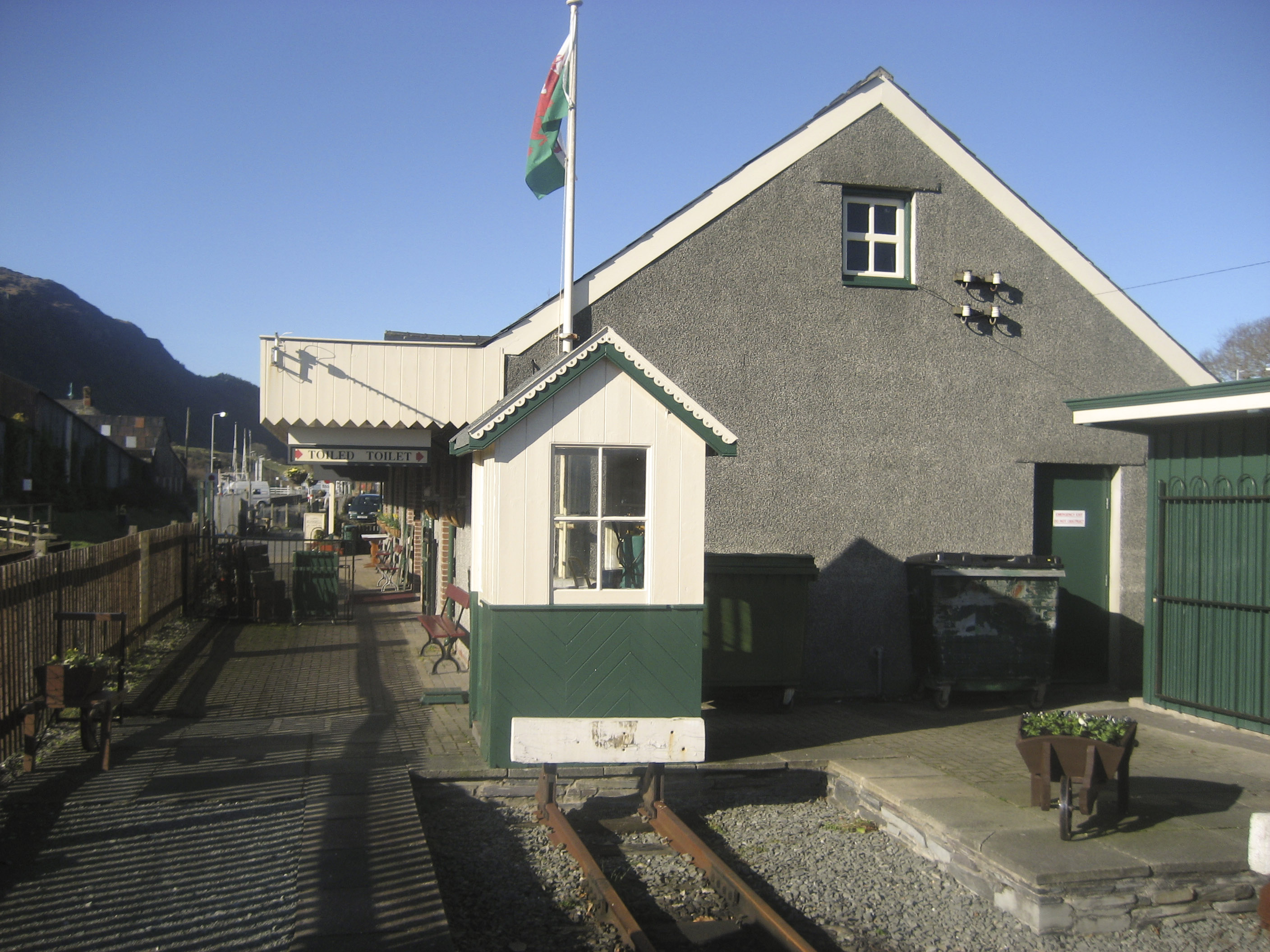 Porthmadog railway station (Welsh Highland Heritage Railway)