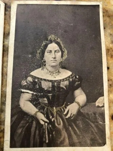 File:Queen Emma of Hawaii, reprint of older photograph, carte de visite by Charles D. Fredricks & Co.jpg