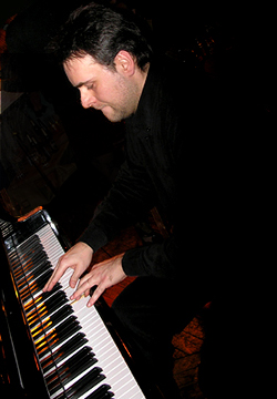 <span class="mw-page-title-main">Rodrigo Ratier</span> Musical artist