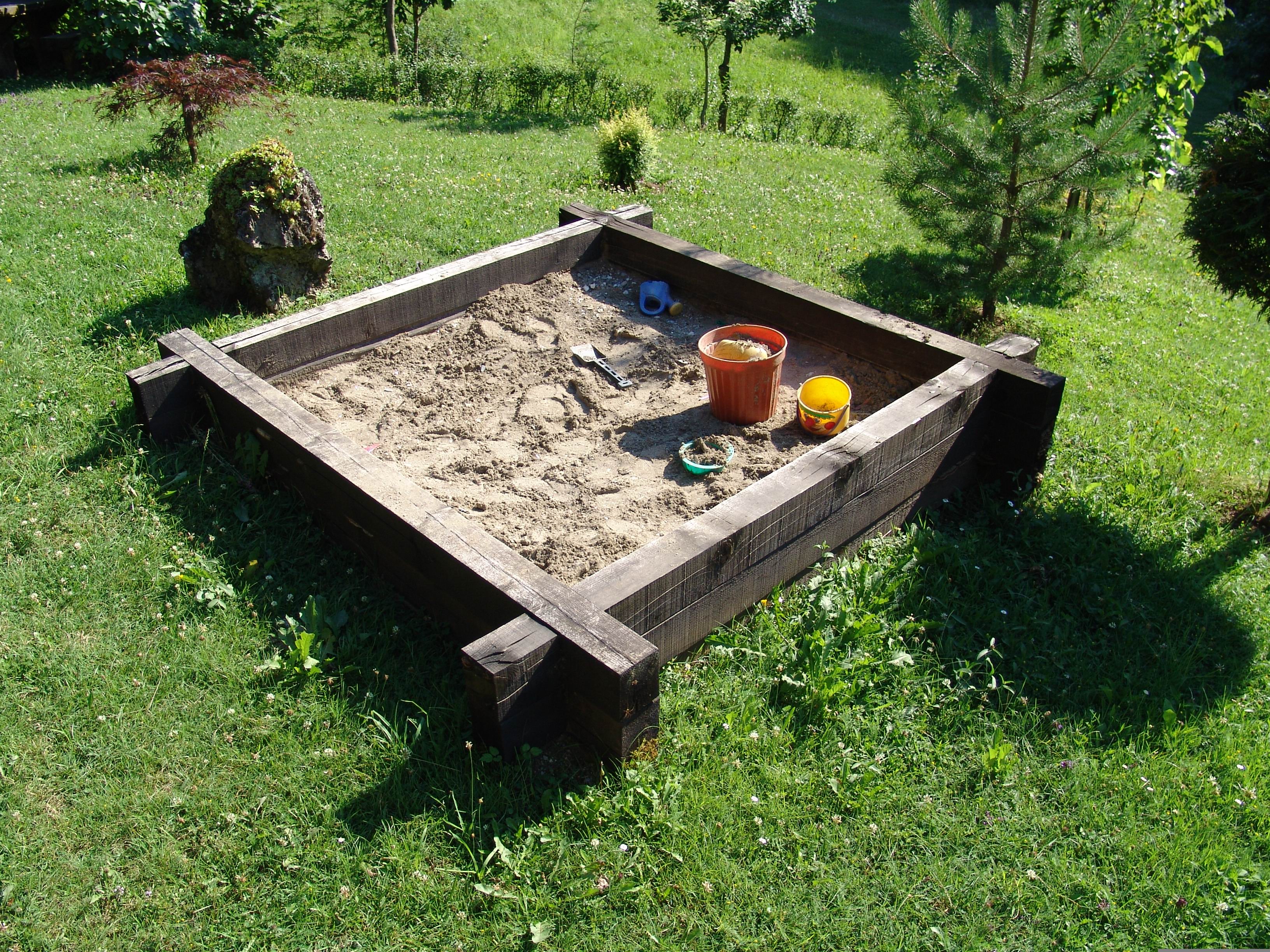 kids sandpit sand