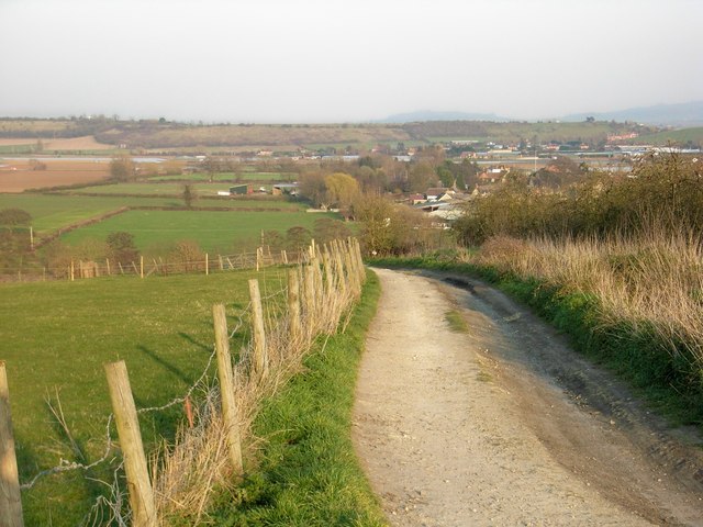 File:Springtime in the Vale of Evesham - geograph.org.uk - 378494.jpg