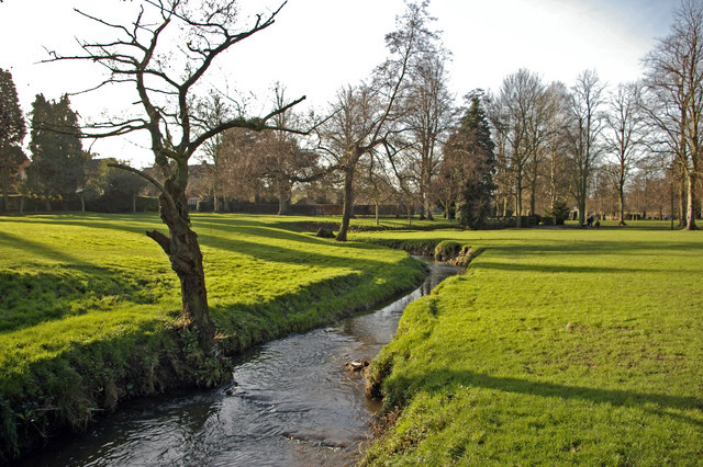 File:The Bourn flowing through Bournville Park - geograph.org.uk - 315165.jpg