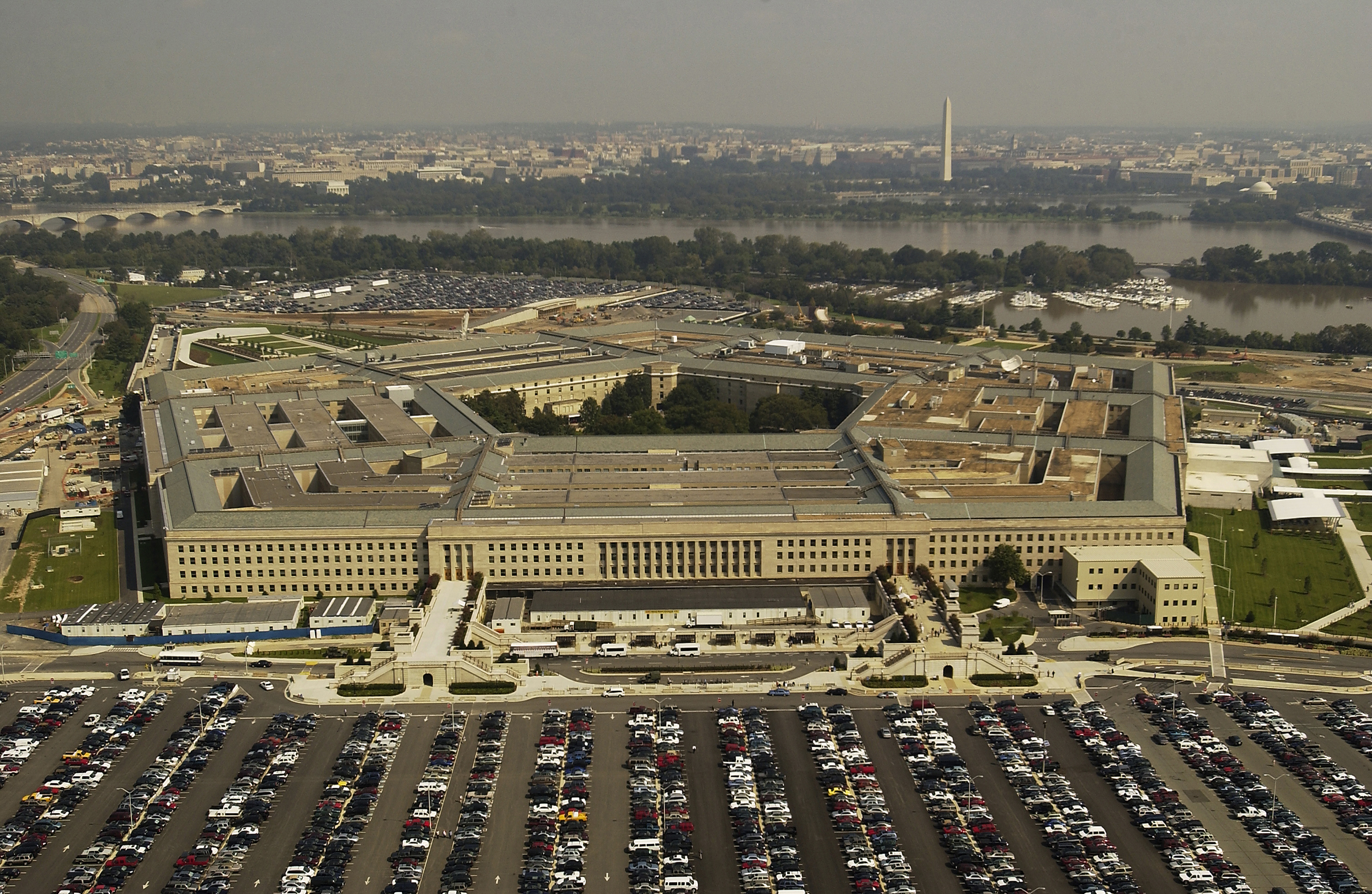 Сайт пентагона сша. Пентагон НЛО. Пентагон Польши. Штаб-квартиру Министерства обороны США — Пентагон.. Министерство обороны США здание.