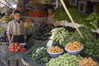File:Vegetable stand in Haditha Iraq.jpg
