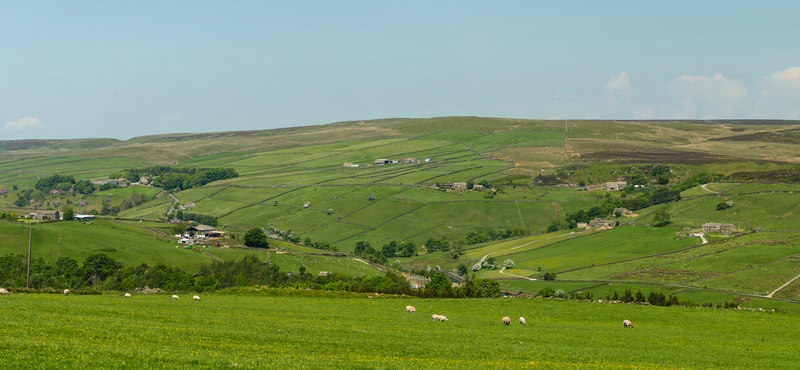 View over the Worth Valley near Stanbury - geograph.org.uk - 4990785