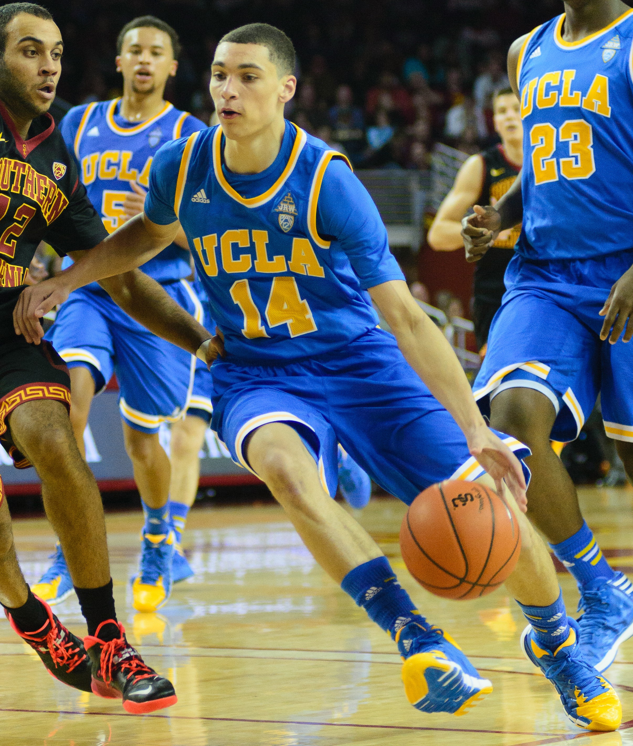 zach lavine college jersey