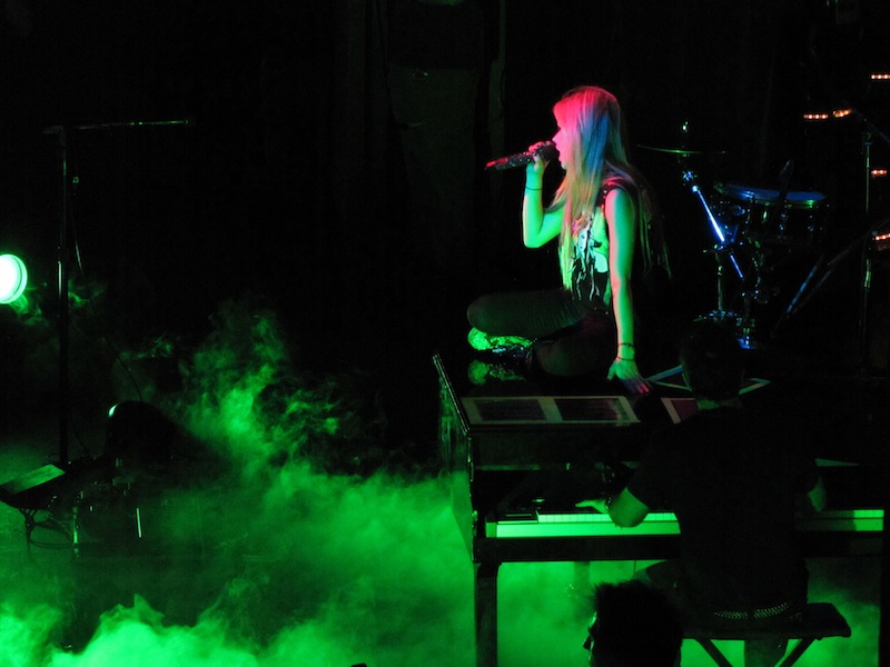 File:Avril Lavigne in Belo Horizonte - 59.jpg