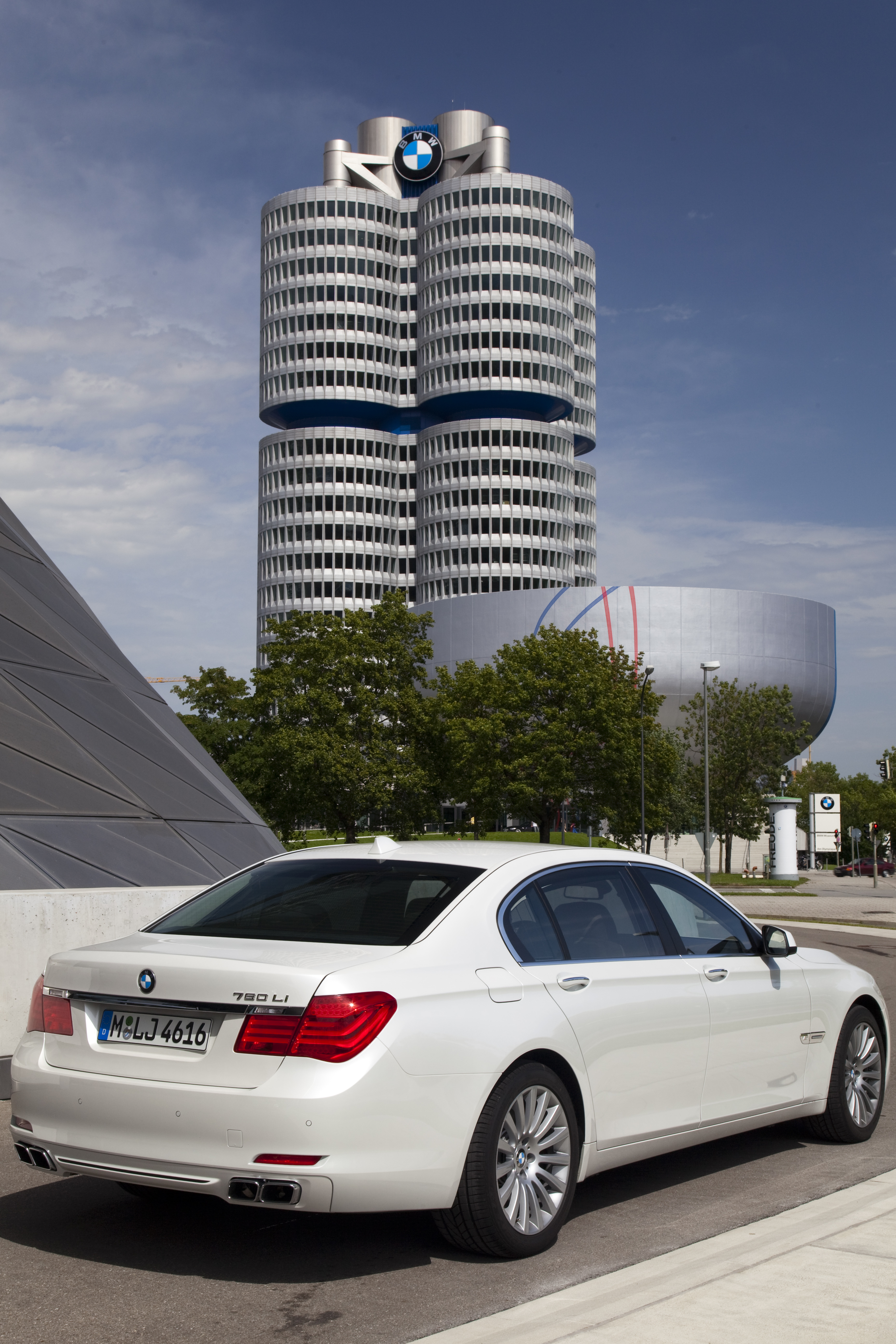 BMW 7 Series (F01) - Wikipedia