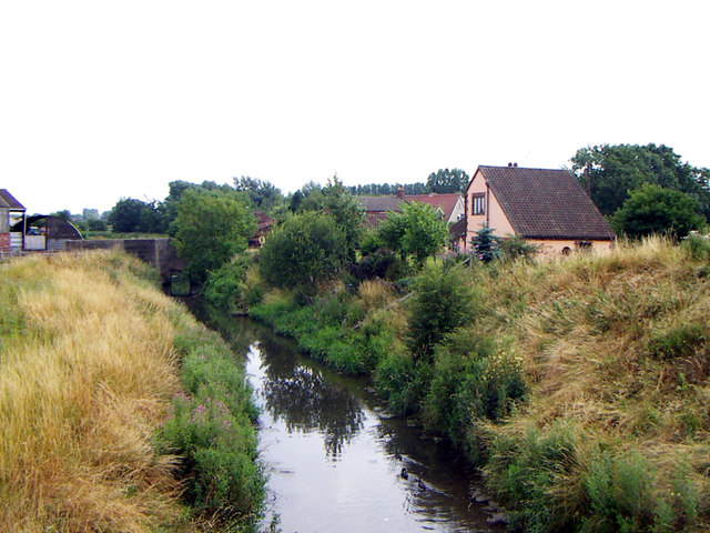 File:Barrow Haven - The Beck - Looking Upstream - geograph.org.uk - 209115.jpg