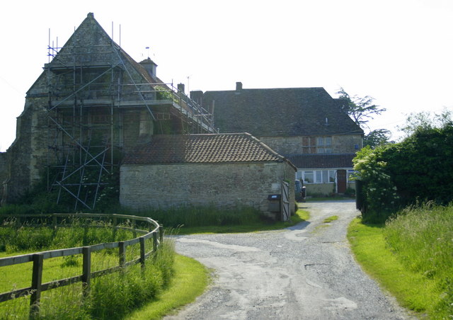 File:Brook Farm - geograph.org.uk - 837367.jpg