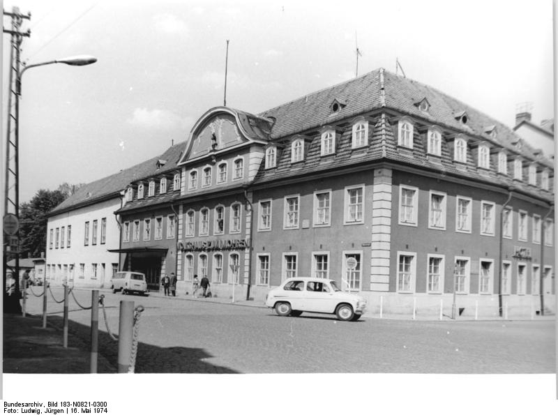 File:Bundesarchiv Bild 183-N0821-0300, Gotha, "Volkshaus zum Mohren".jpg