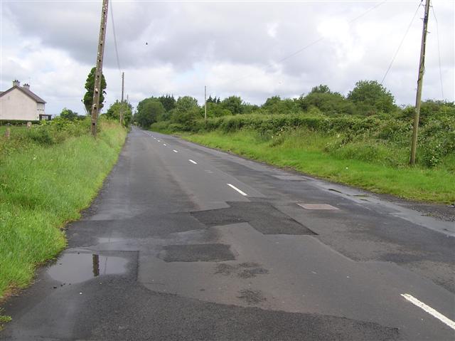 File:Craigs Road - geograph.org.uk - 877085.jpg