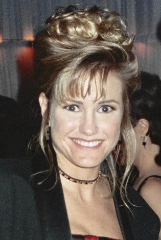 <span class="mw-page-title-main">Cynthia Geary</span> American actress (born 1965)