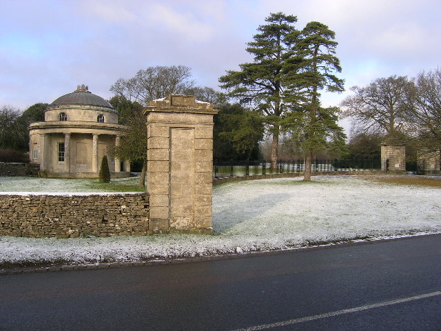 File:Dodington Park, South Gloucestershire, Bath Lodge - geograph.org.uk - 96020.jpg