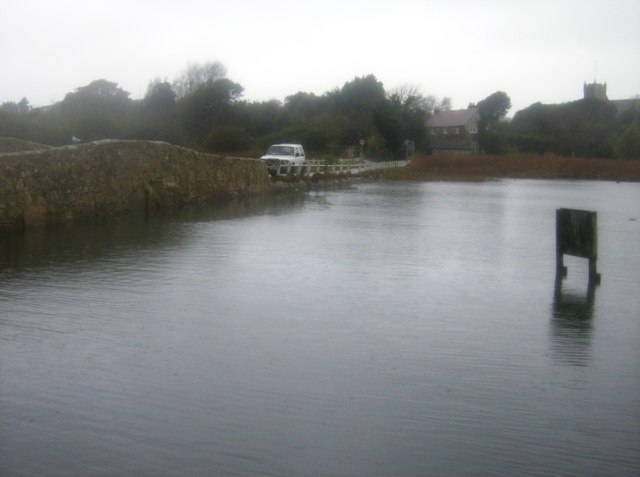 File:Freshwater Causeway in the rain - geograph.org.uk - 600912.jpg